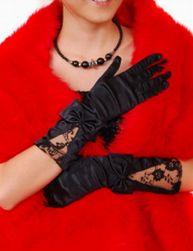 Черные сатиновые перчатки